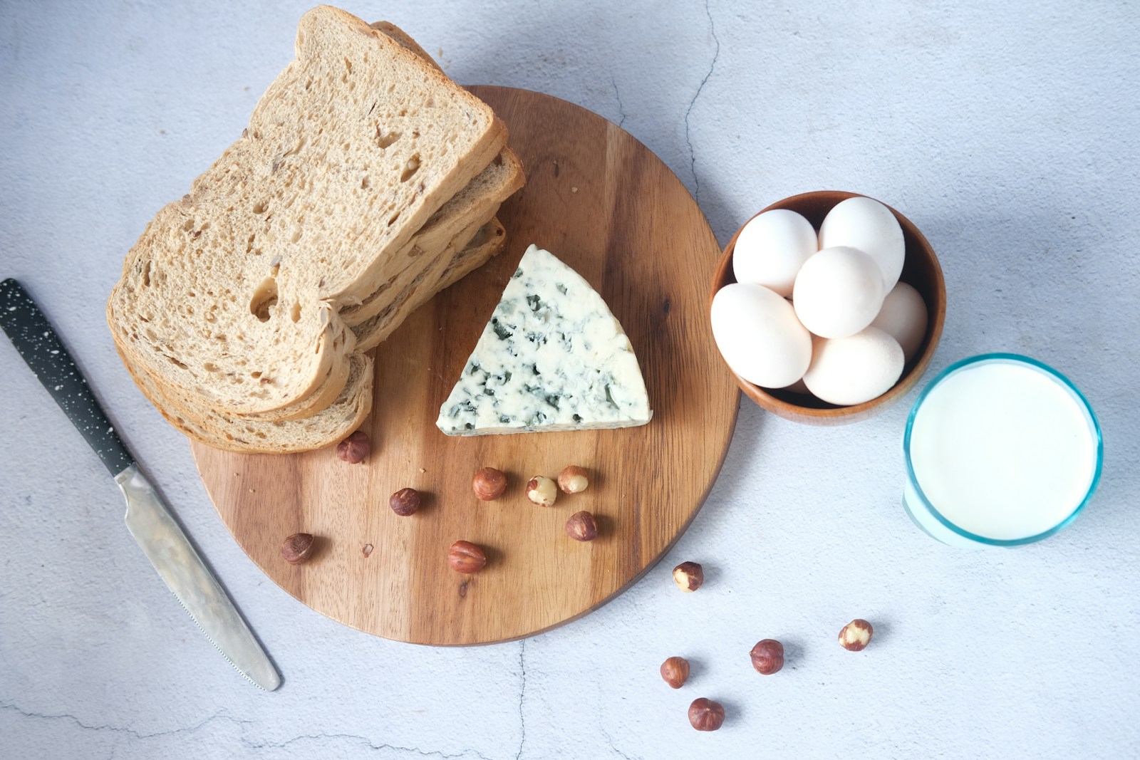 Protein fortification in dairy beverages